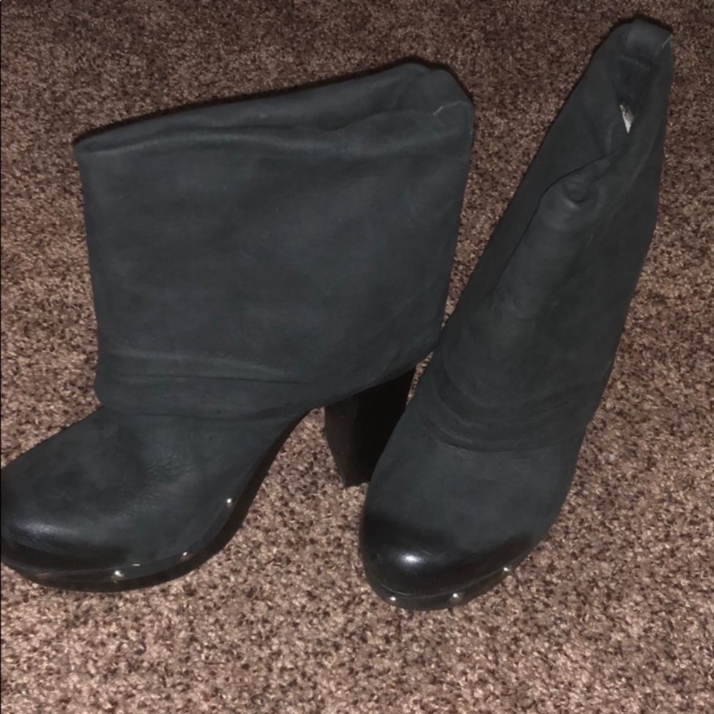 Vince Camuto Booties